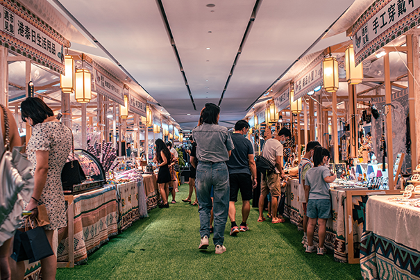 Luxury shopping in Shenzhen