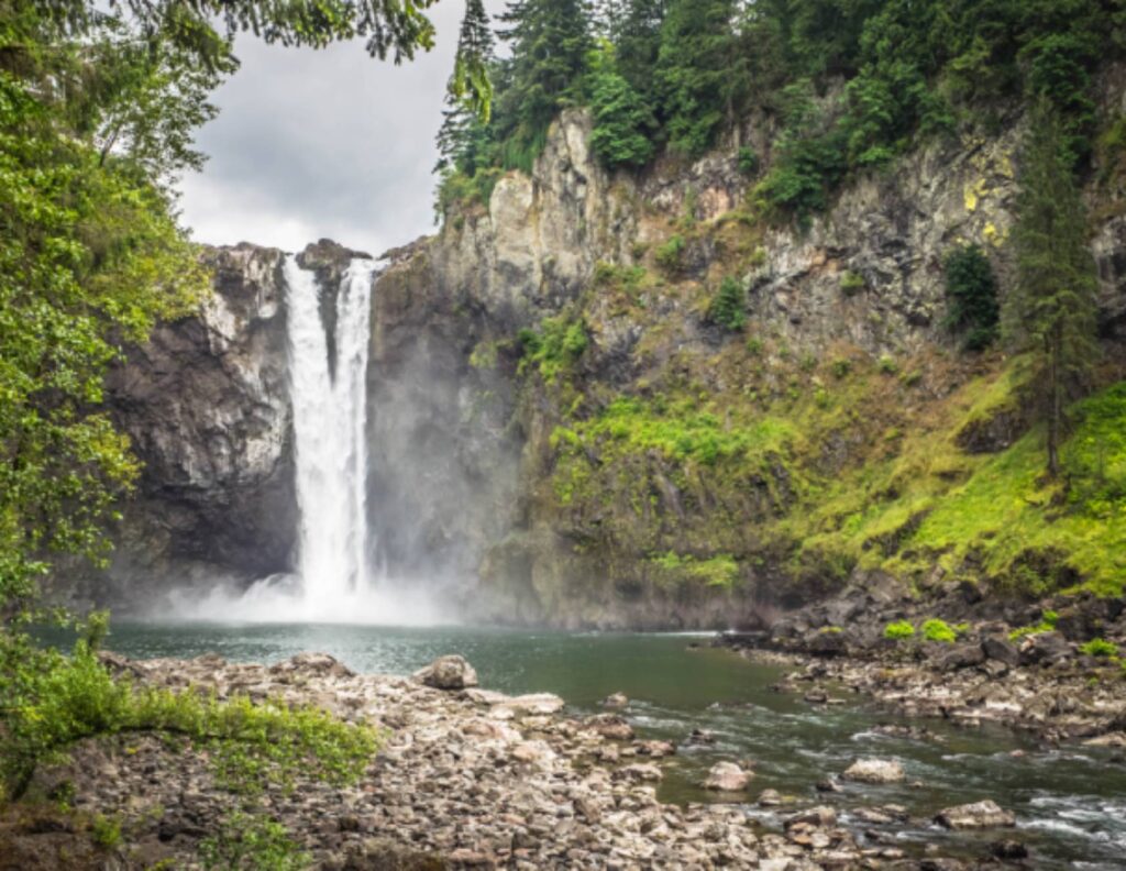 Apikuni Falls hike