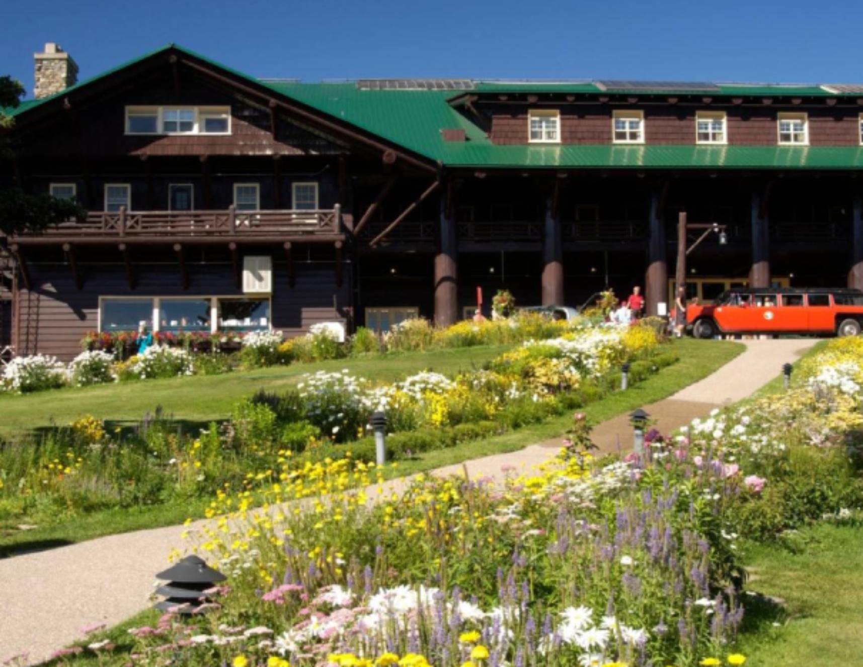 Glacier Park Lodge